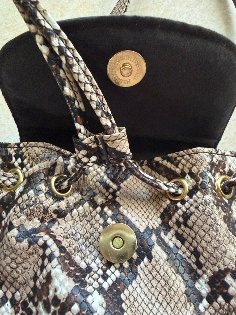 PacSun Snake Print Mini Backpack Purse - Excellent Condition! - Picture 11 of 16